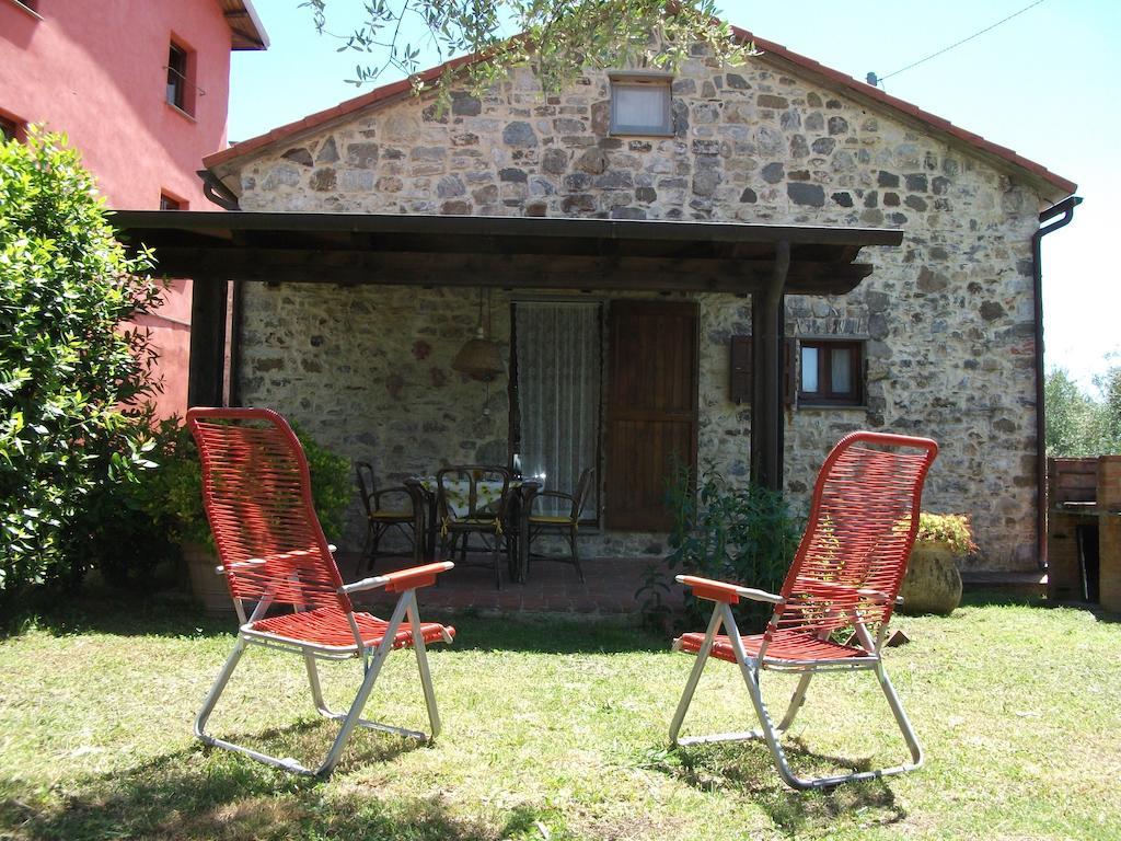 Agriturismo La Villa Bolano Δωμάτιο φωτογραφία